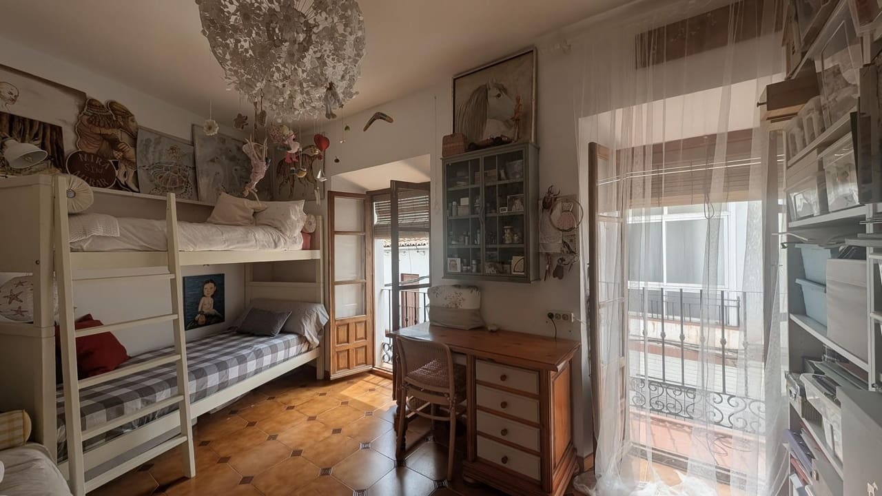 3 soveværelse Byhus til salg i Alora med garage - € 325.000 (Ref: 9977864)
