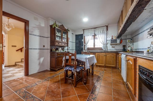 5 soveværelse Villa til salg i Ogíjares med swimmingpool garage - € 369.000 (Ref: 9135781)