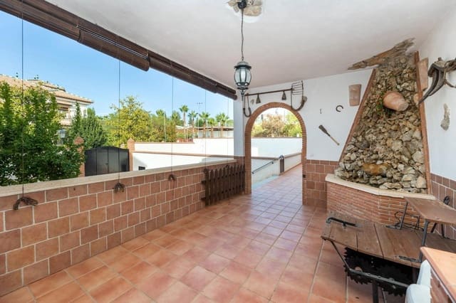 4 soverom Villa til salgs i Gójar med svømmebasseng garasje - € 347 000 (Ref: 9135805)