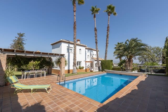 5 soverom Villa til salgs i Gójar med svømmebasseng garasje - € 467 000 (Ref: 9174608)