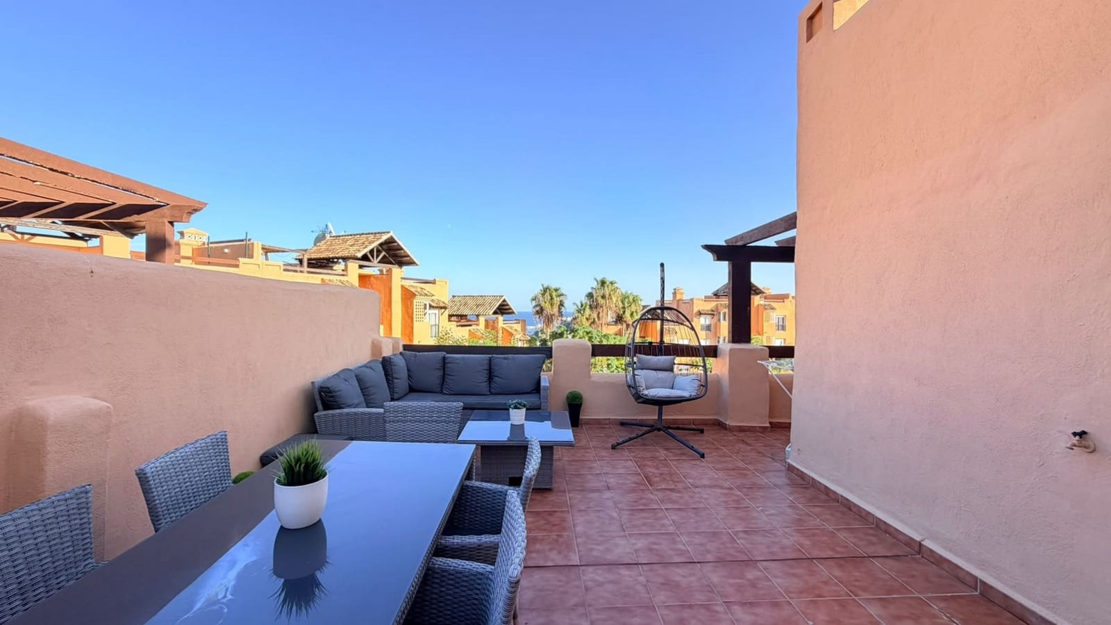 3 slaapkamer Penthouse te koop in Casares met zwembad garage - € 335.000 (Ref: 10099715)