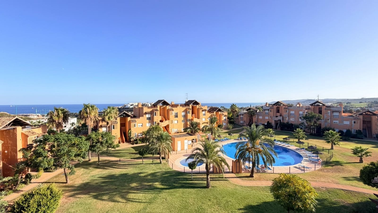 3 slaapkamer Penthouse te koop in Casares met zwembad garage - € 335.000 (Ref: 10099715)
