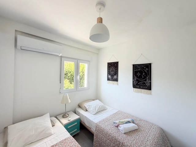 2 quarto Apartamento para venda em Manilva com piscina garagem - 199 950 € (Ref: 10157391)