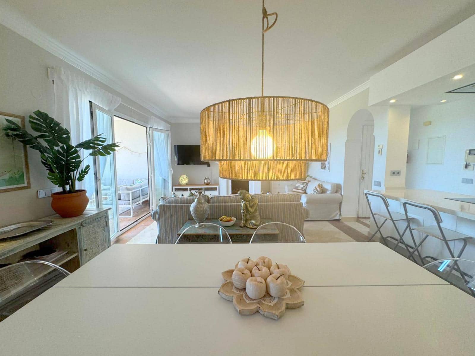 2 soverom Leilighet til salgs i Casares med svømmebasseng garasje - € 499 000 (Ref: 8900641)