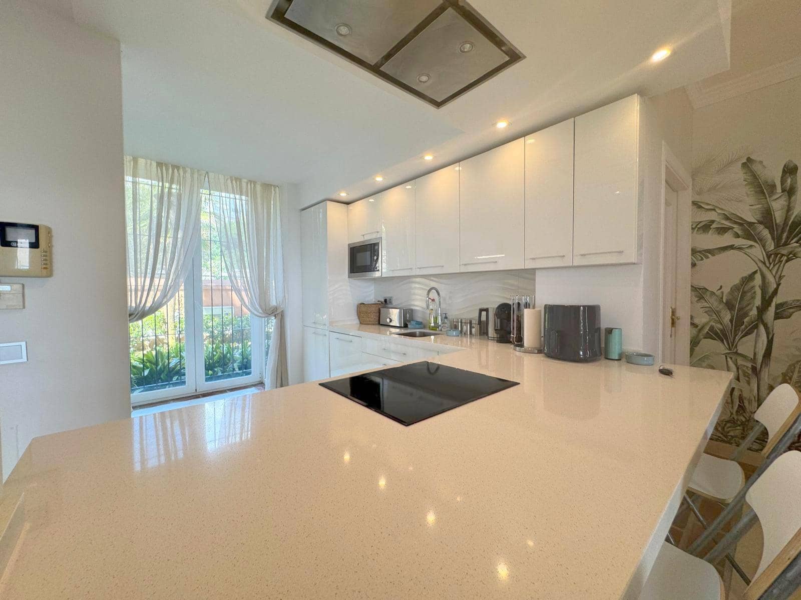 2 soverom Leilighet til salgs i Casares med svømmebasseng garasje - € 499 000 (Ref: 8900641)