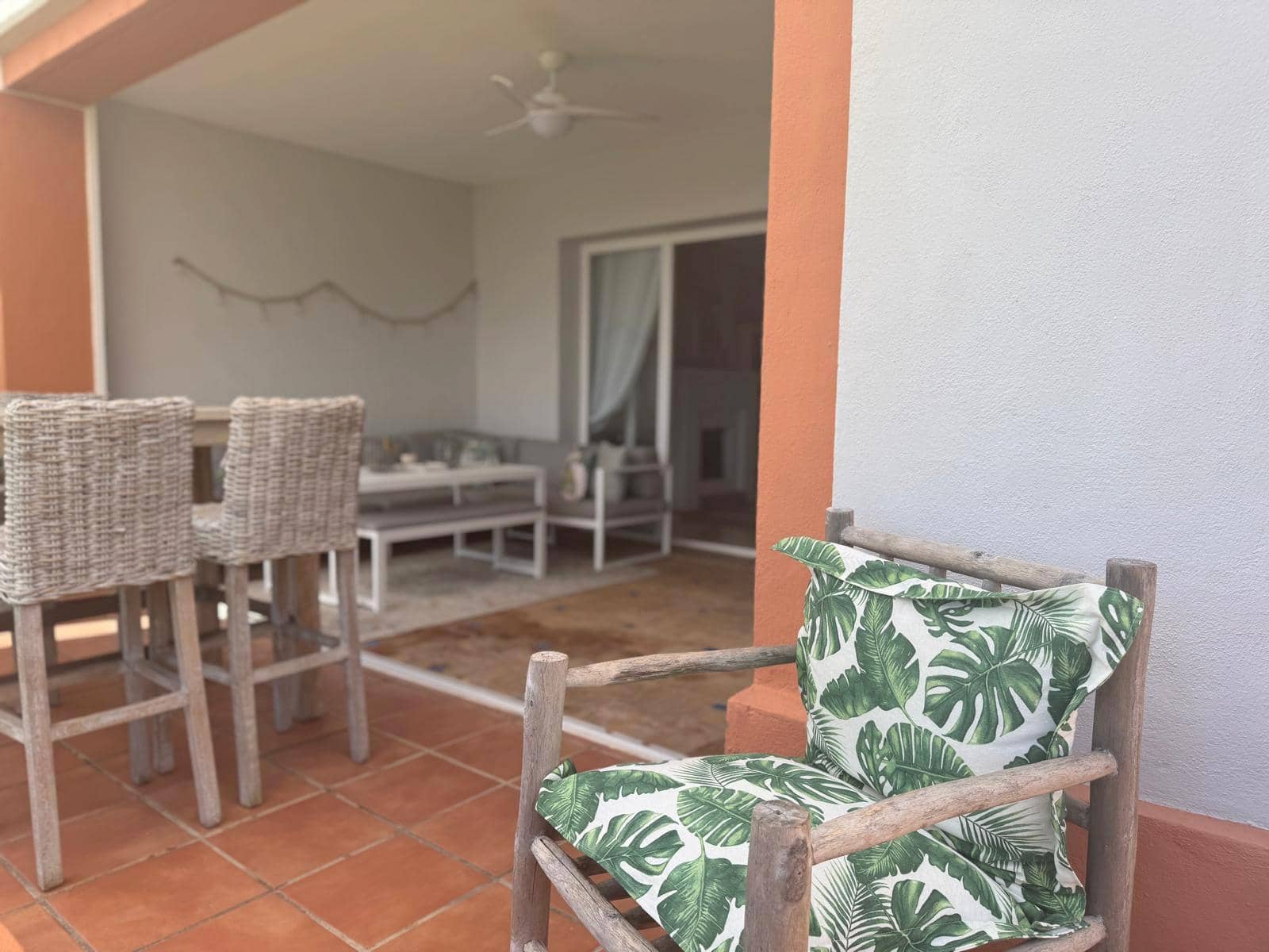 2 soverom Leilighet til salgs i Casares med svømmebasseng garasje - € 499 000 (Ref: 8900641)