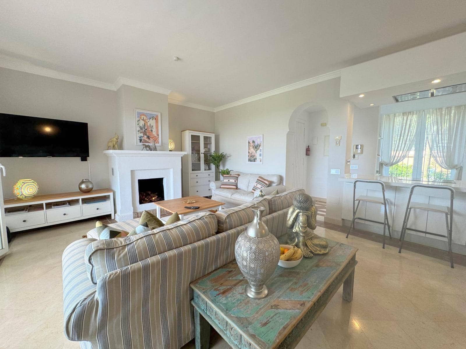 2 soverom Leilighet til salgs i Casares med svømmebasseng garasje - € 499 000 (Ref: 8900641)