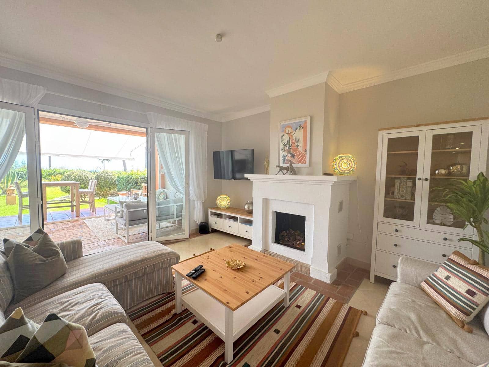 2 soverom Leilighet til salgs i Casares med svømmebasseng garasje - € 499 000 (Ref: 8900641)