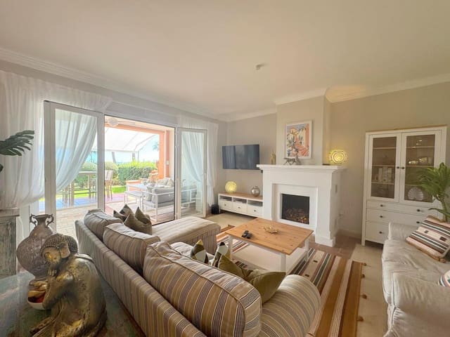 2 soverom Leilighet til salgs i Bahia de Casares, Casares med svømmebasseng garasje - € 499 000 (Ref: 8900641)