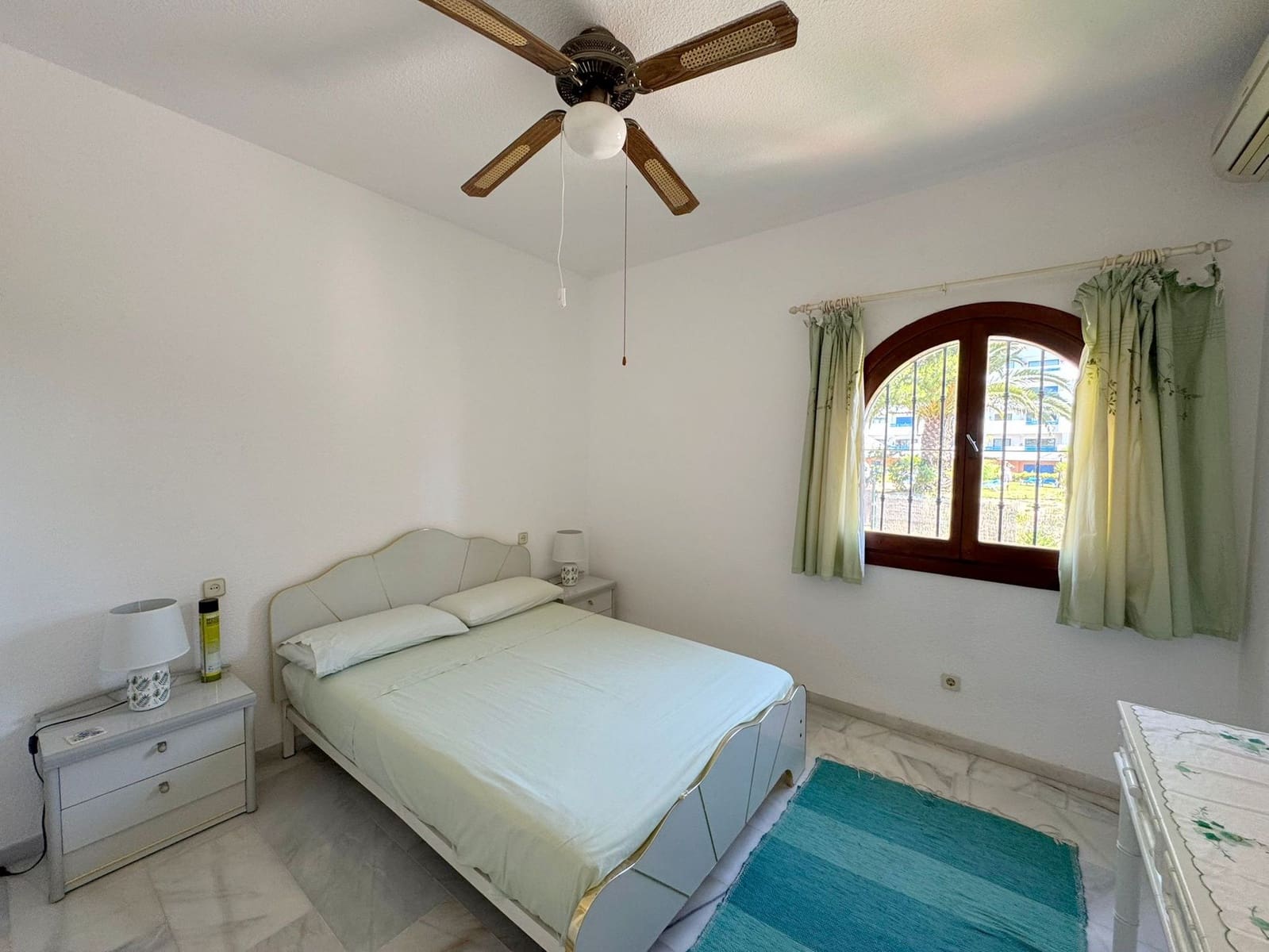 3 sypialnia Dom na sprzedaż w La Duquesa / Puerto de la Duquesa - 495 000 € (Ref: 8982817)