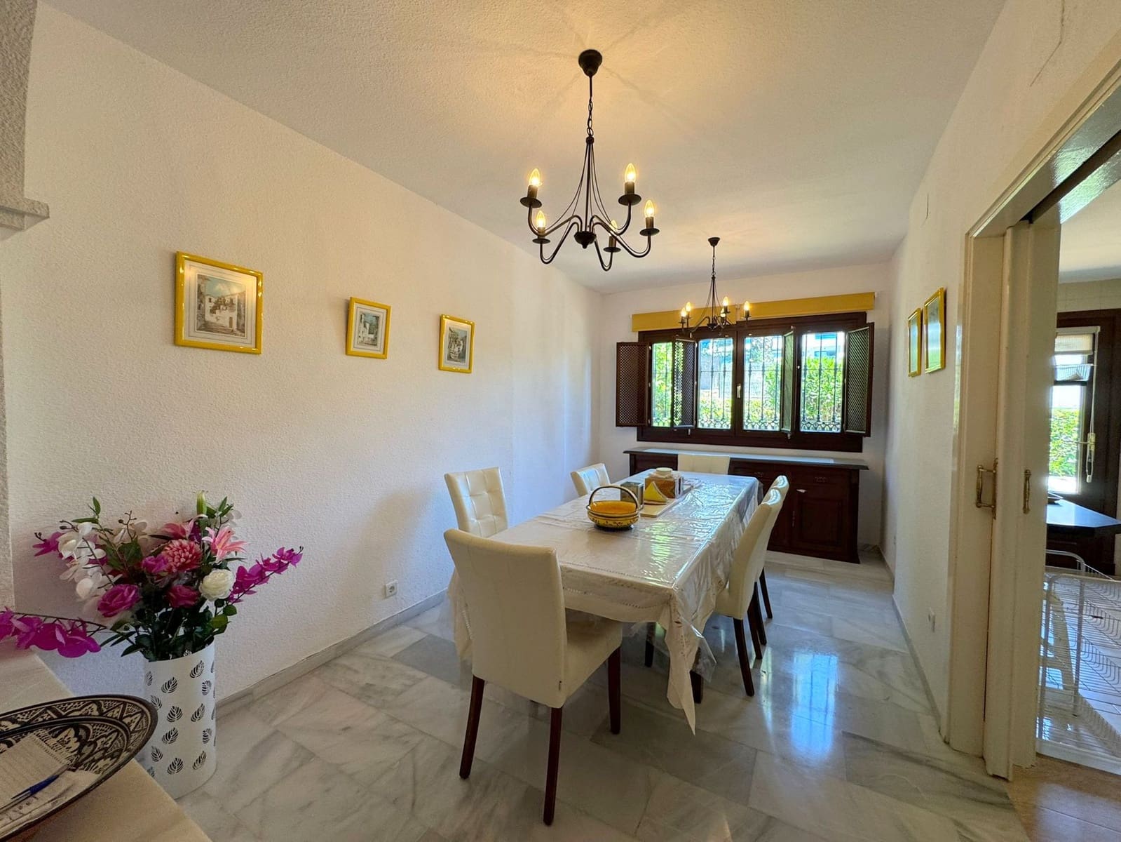 3 sypialnia Dom na sprzedaż w La Duquesa / Puerto de la Duquesa - 495 000 € (Ref: 8982817)