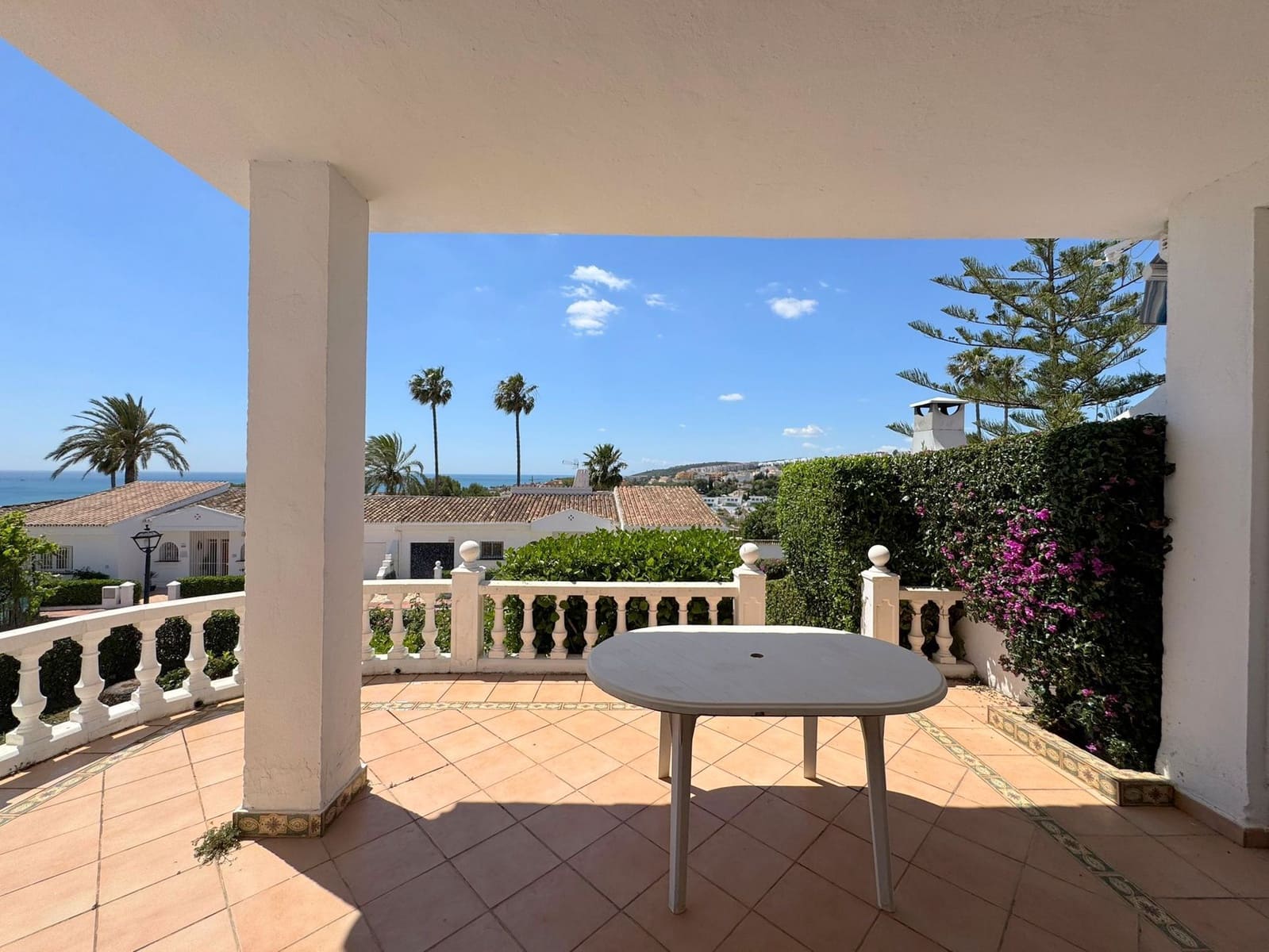 3 sypialnia Dom na sprzedaż w La Duquesa / Puerto de la Duquesa - 495 000 € (Ref: 8982817)