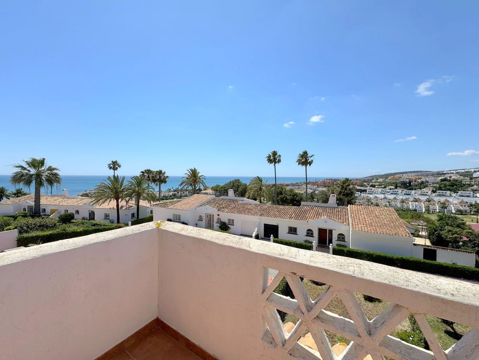 3 sypialnia Dom na sprzedaż w La Duquesa / Puerto de la Duquesa - 495 000 € (Ref: 8982817)