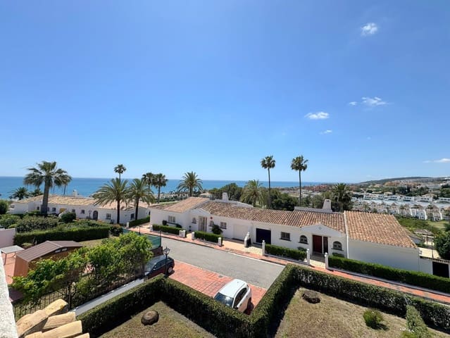 3 slaapkamer Huis te koop in La Duquesa / Puerto de la Duquesa, Manilva - € 495.000 (Ref: 8982817)
