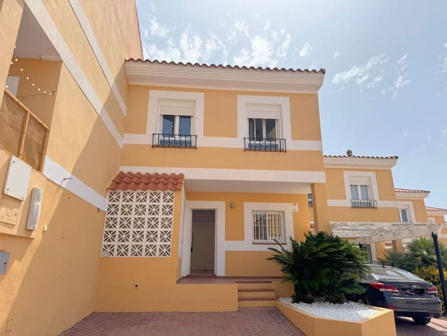 3 soveværelse Byhus til salg i Puerto de la Duquesa, Manilva med swimmingpool garage - € 339.000 (Ref: 9043971)