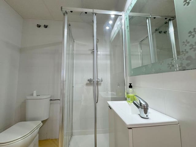 2 bedroom Penthouse for sale in La Duquesa / Puerto de la Duquesa, Manilva with pool garage - € 225,000 (Ref: 9113145)