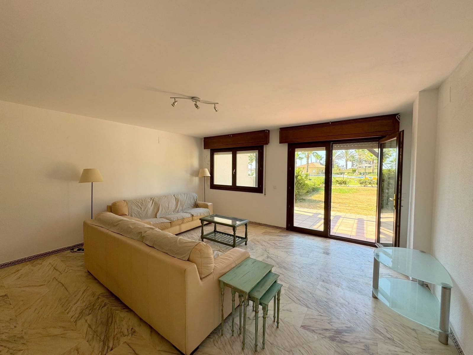 4 bedroom Townhouse for sale in La Duquesa / Puerto de la Duquesa with pool garage - € 485,000 (Ref: 9146196)