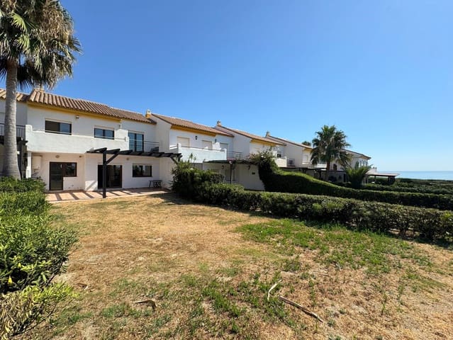 4 makuuhuone Omakotitalo myytävänä paikassa La Duquesa / Puerto de la Duquesa, Manilva mukana uima-altaan 
autotalli - 485 000 € (Ref: 9146196)