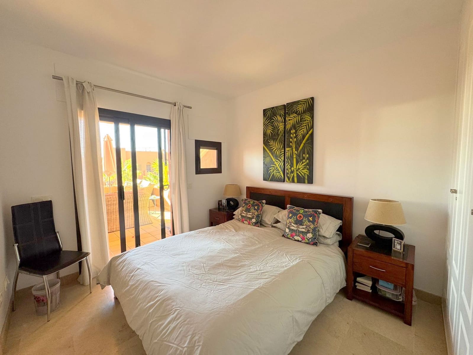 2 bedroom Apartment for sale in La Duquesa / Puerto de la Duquesa with pool garage - € 310,000 (Ref: 9237780)