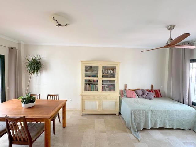 3 soverom Leilighet til salgs i La Duquesa / Puerto de la Duquesa, Manilva med svømmebasseng garasje - € 535 000 (Ref: 9254048)