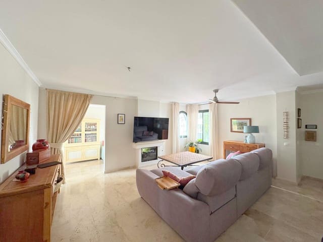 3 soverom Leilighet til salgs i La Duquesa / Puerto de la Duquesa, Manilva med svømmebasseng garasje - € 535 000 (Ref: 9254048)