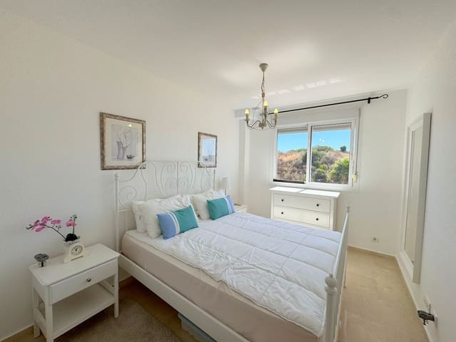 3 soverom Penthouse til salgs i La Duquesa / Puerto de la Duquesa, Manilva med svømmebasseng - € 345 000 (Ref: 9274650)