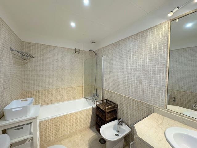 3 soverom Penthouse til salgs i La Duquesa / Puerto de la Duquesa, Manilva med svømmebasseng - € 345 000 (Ref: 9274650)