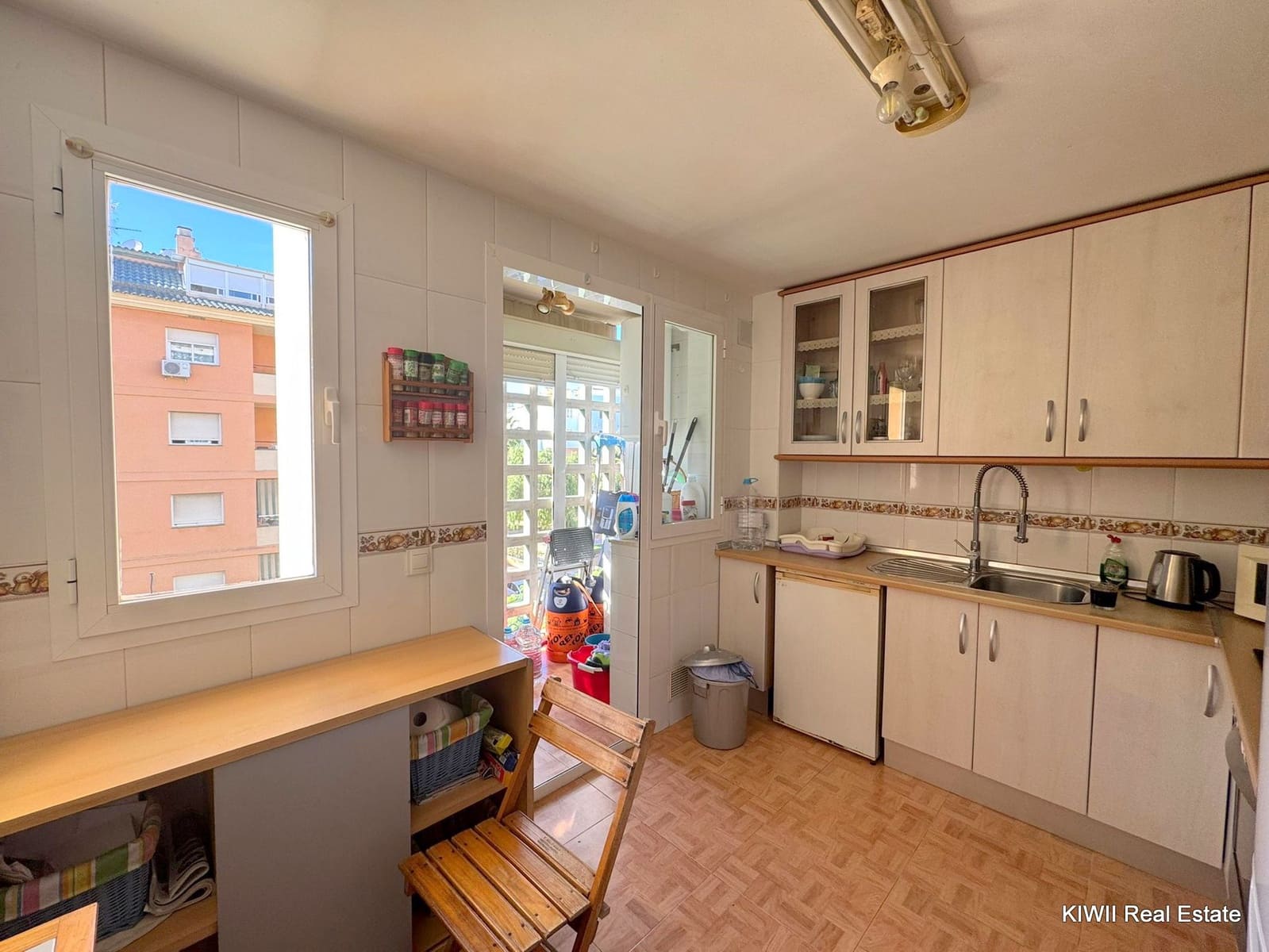 2 soveværelse Lejlighed til salg i San Luis de Sabinillas med swimmingpool garage - € 215.000 (Ref: 9301758)