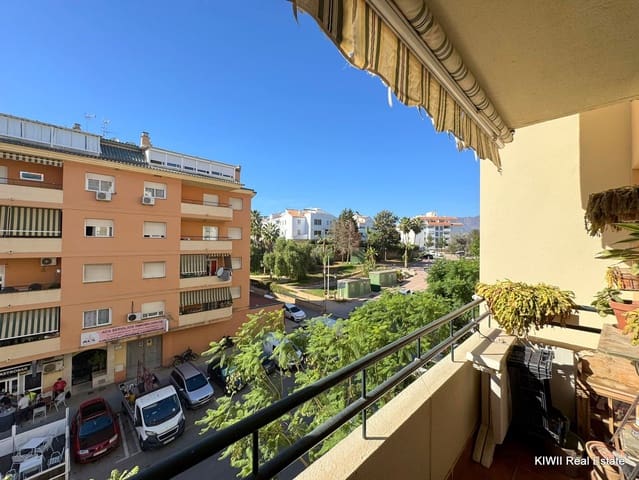 2 makuuhuone Huoneisto myytävänä paikassa San Luis de Sabinillas, Manilva mukana uima-altaan 
autotalli - 215 000 € (Ref: 9301758)