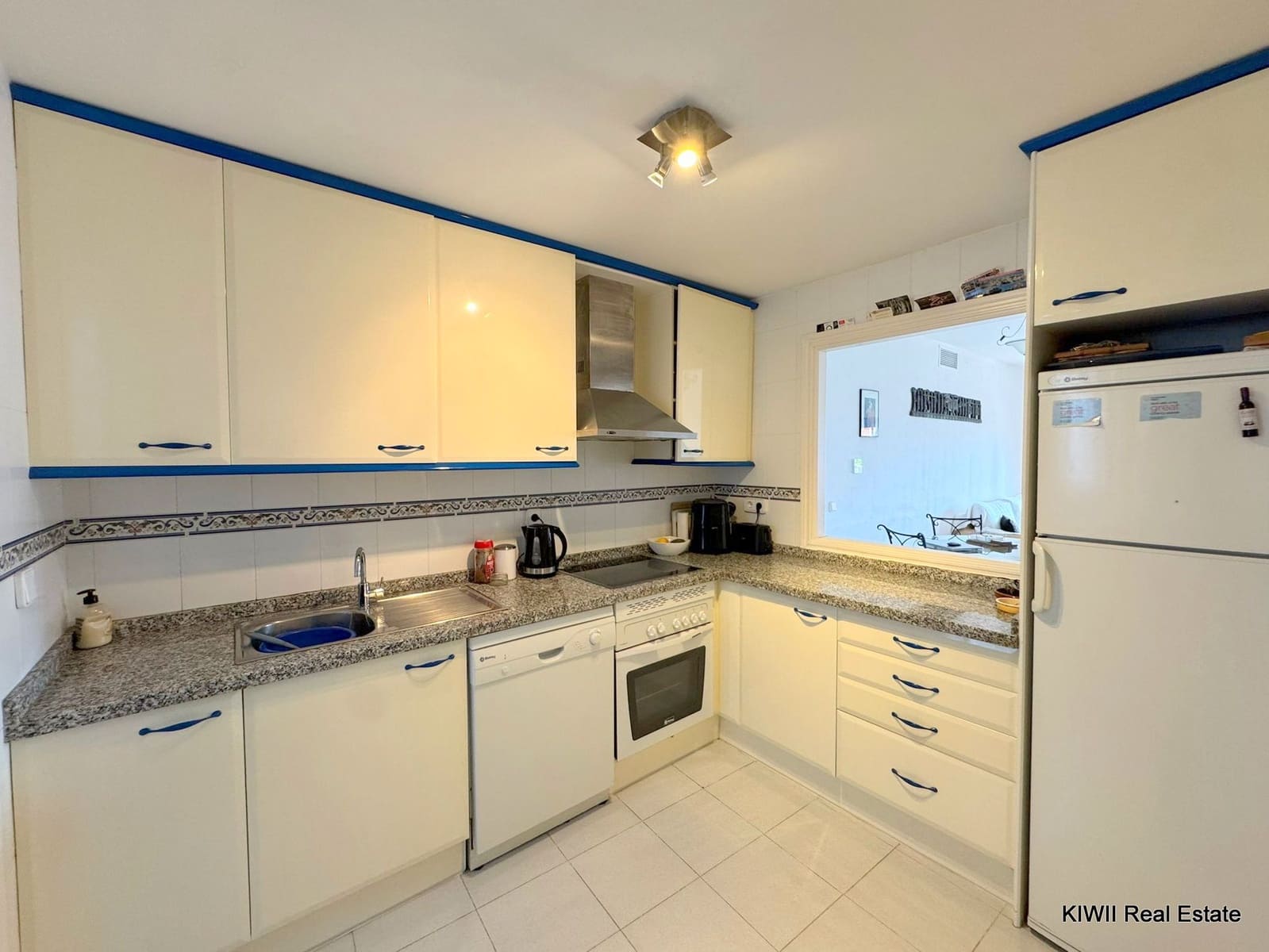 2 chambre Appartement à vendre à La Duquesa / Puerto de la Duquesa avec piscine garage - 299 000 € (Ref: 9301764)