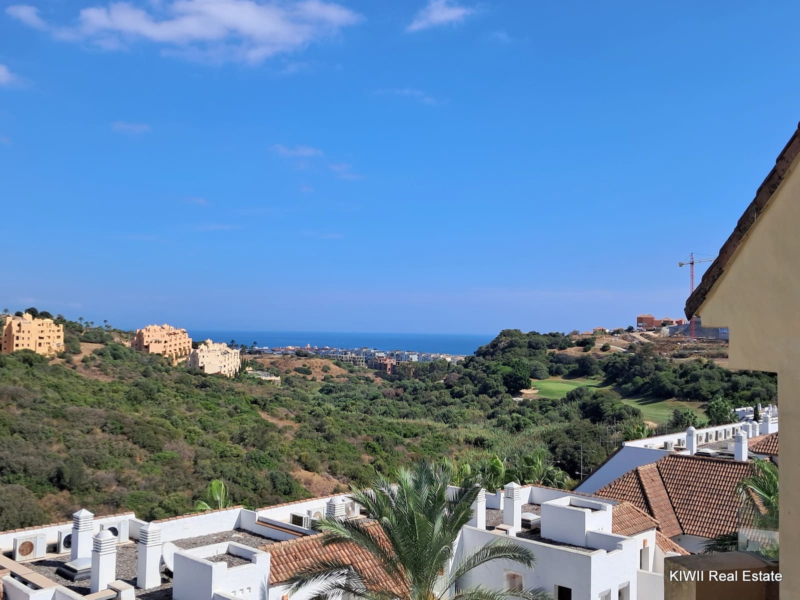 2 bedroom Apartment for sale in La Duquesa / Puerto de la Duquesa with pool garage - € 235,000 (Ref: 9301767)