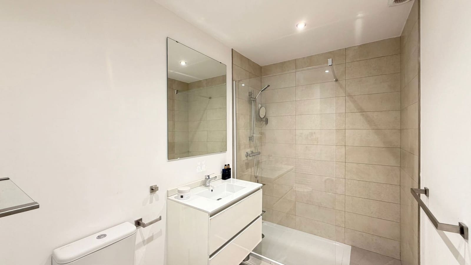 2 makuuhuone Huoneisto myytävänä paikassa Casares mukana uima-altaan 
autotalli - 375 000 € (Ref: 9360709)