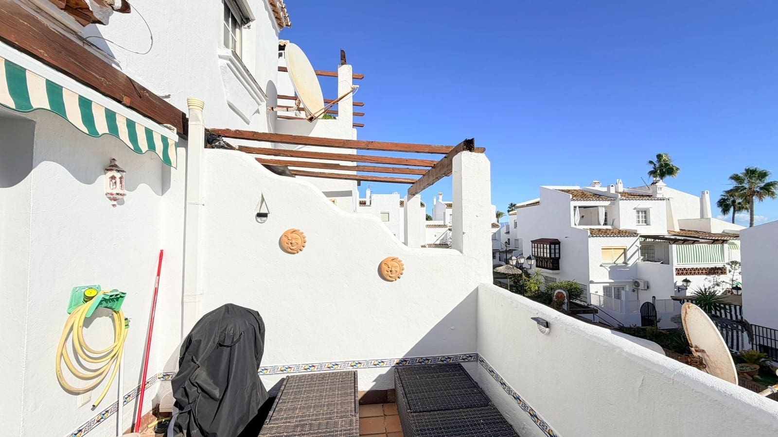 Studio for sale in La Duquesa / Puerto de la Duquesa with pool - € 199,000 (Ref: 9464844)