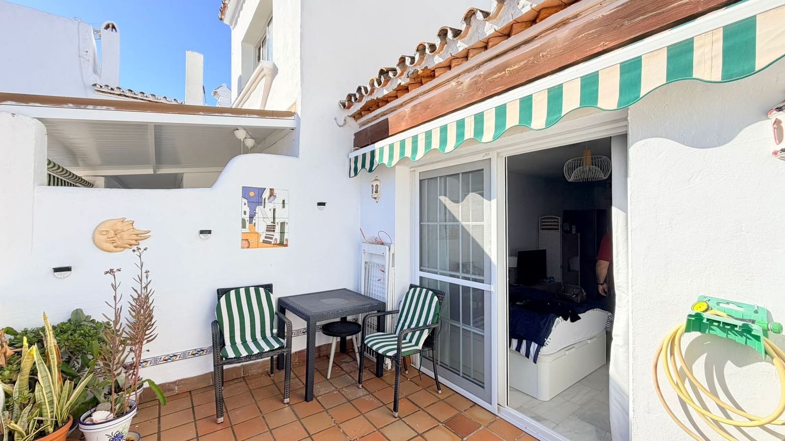 Studio for sale in La Duquesa / Puerto de la Duquesa with pool - € 199,000 (Ref: 9464844)