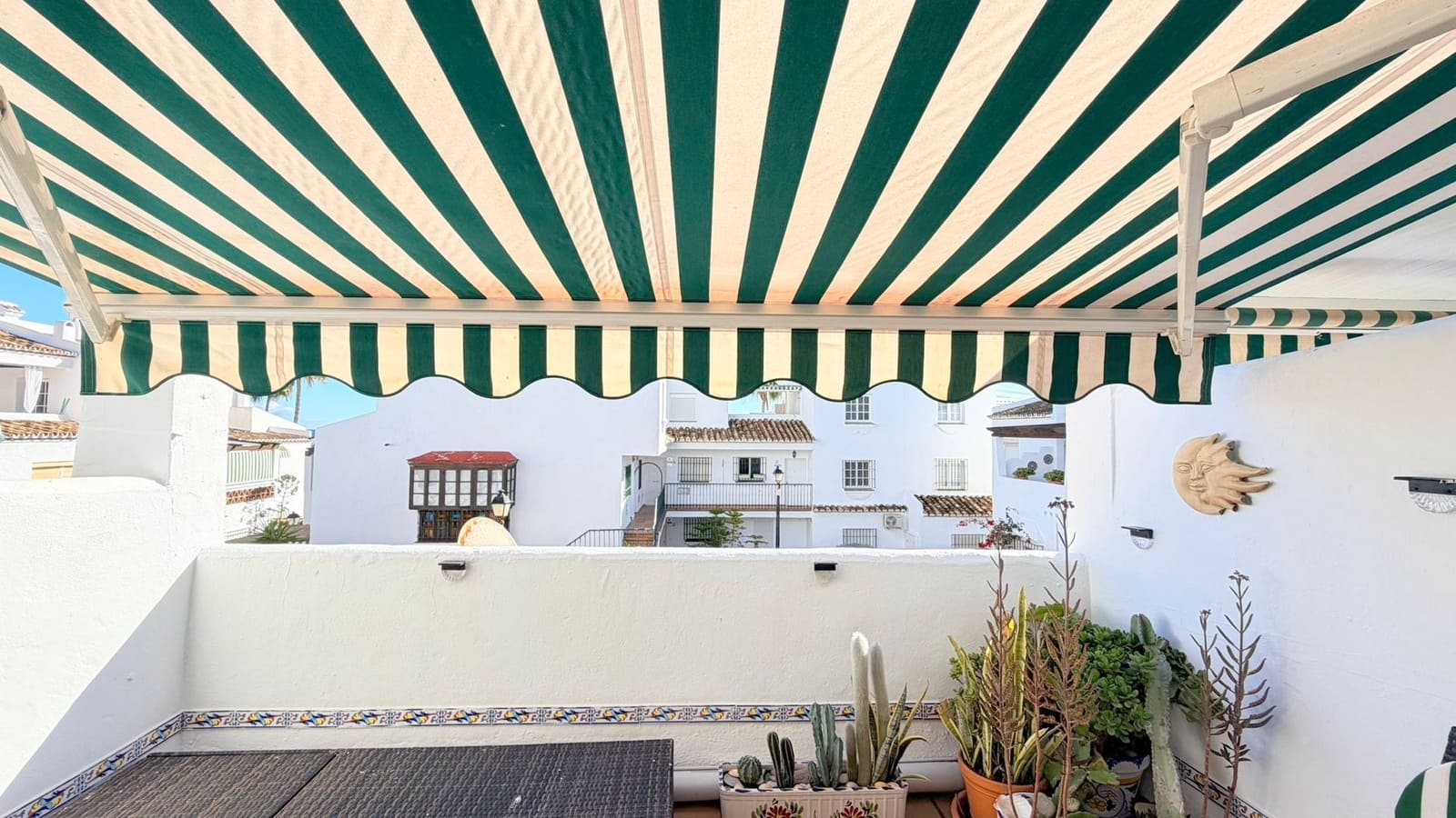 Studio for sale in La Duquesa / Puerto de la Duquesa with pool - € 199,000 (Ref: 9464844)