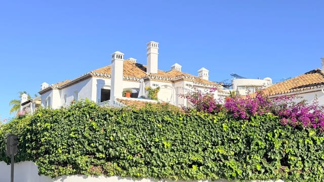 1 Zimmer Apartment zu verkaufen in Benamara, Estepona mit Pool - 280.000 € (Ref: 9464847)