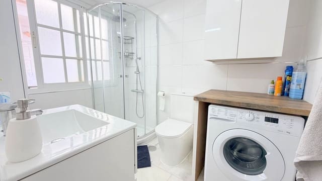 Studio na sprzedaż w Manilva z basenem - 199 000 € (Ref: 9493960)