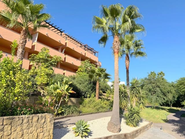 2 soveværelse Penthouse til salg i Manilva med swimmingpool garage - € 310.000 (Ref: 9496920)