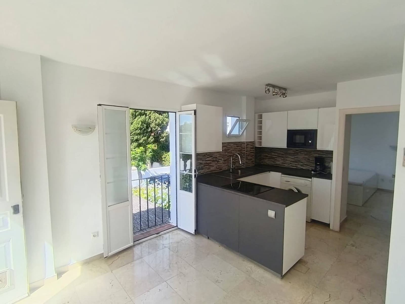 1 bedroom Apartment for sale in Benamara with pool - € 280,000 (Ref: 9496922)