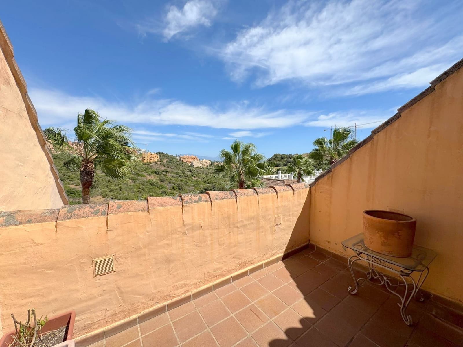 2 bedroom Penthouse for sale in Manilva with garage - € 399,000 (Ref: 9496923)