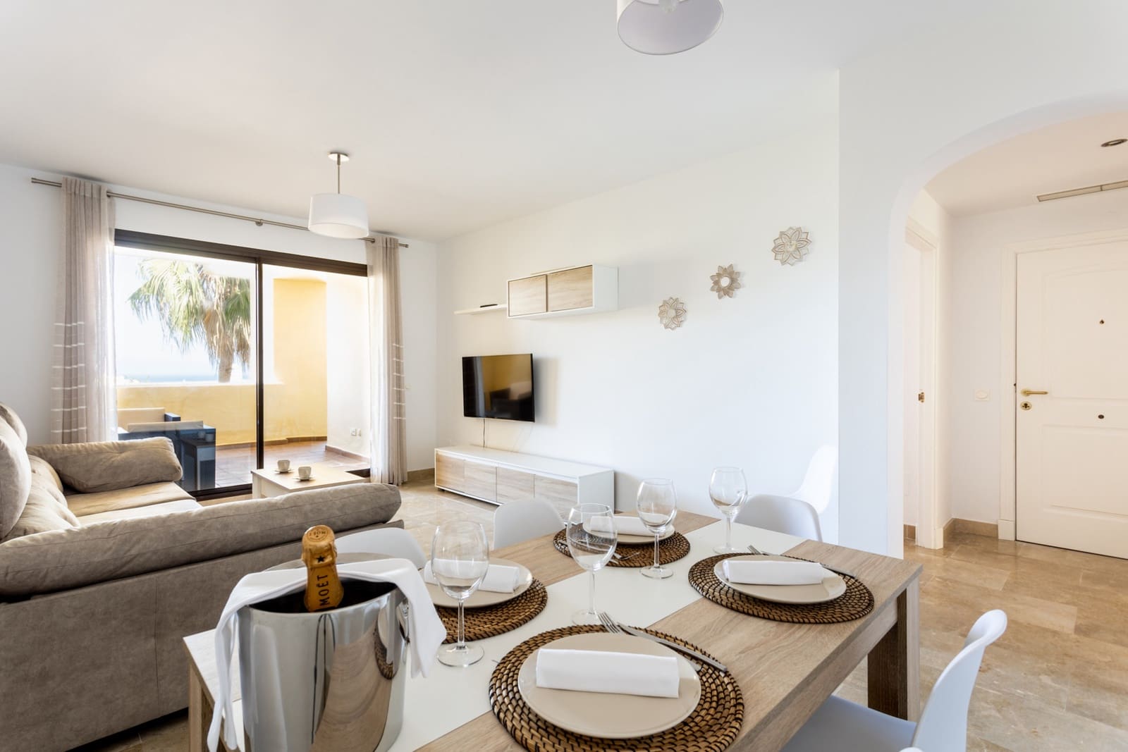 2 bedroom Apartment for sale in Manilva with pool garage - € 318,000 (Ref: 9496924)