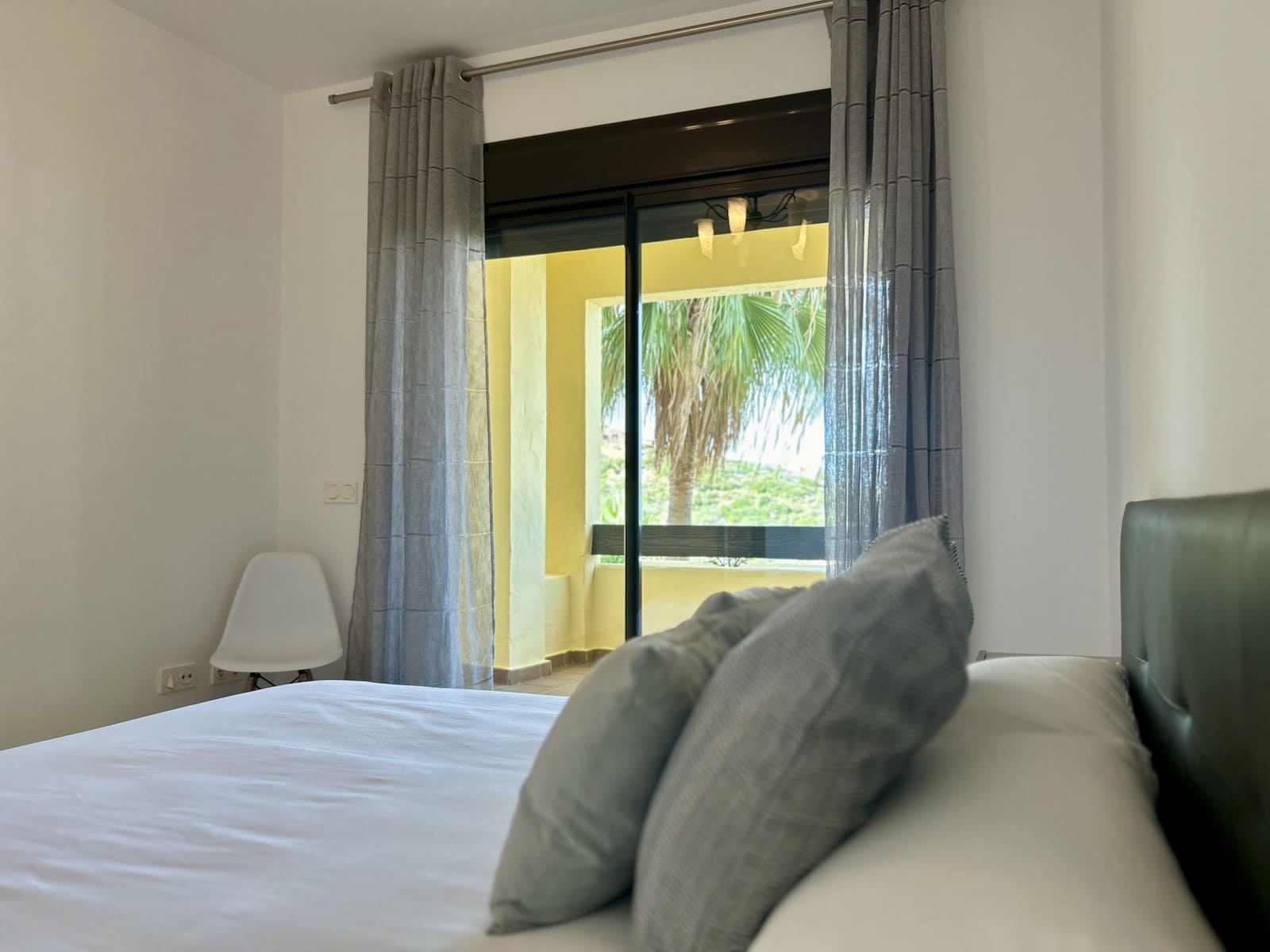 2 bedroom Apartment for sale in Manilva with pool garage - € 318,000 (Ref: 9496924)