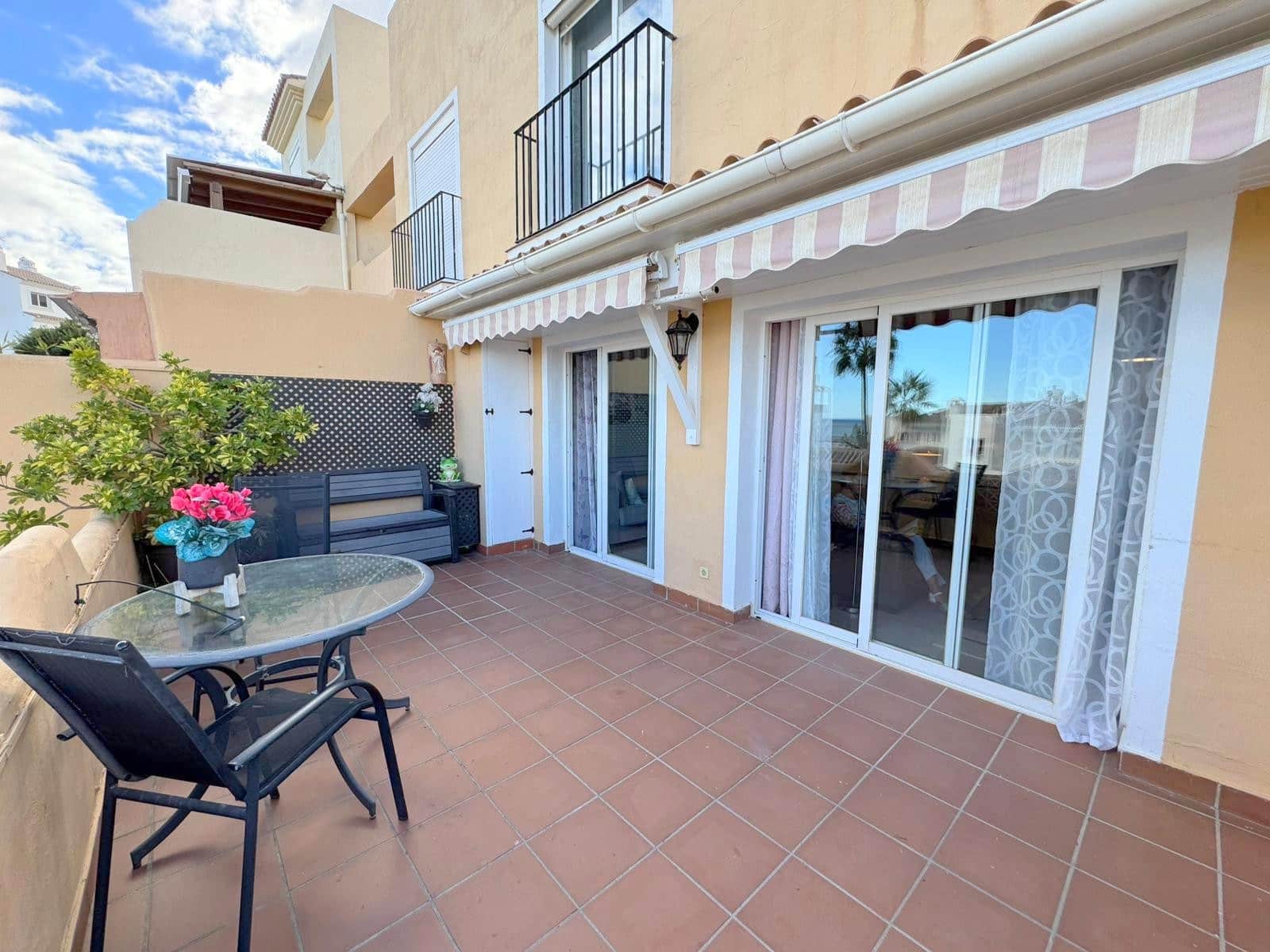 1 bedroom Apartment for sale in Casares with pool - € 275,000 (Ref: 9496926)