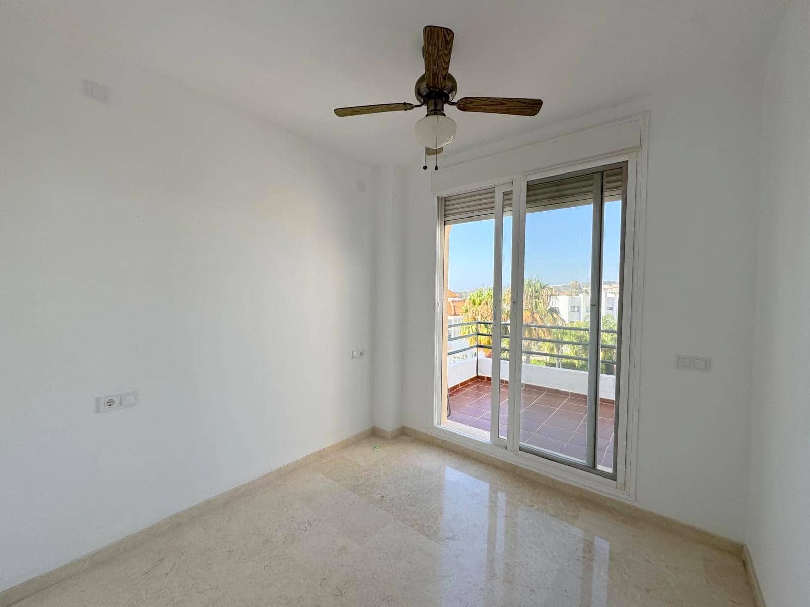 3 quarto Penthouse para venda em Manilva com garagem - 525 000 € (Ref: 9501906)