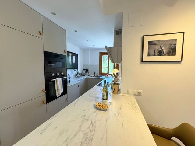 1 slaapkamer Appartement te koop in La Duquesa / Puerto de la Duquesa, Manilva - € 220.000 (Ref: 9543113)