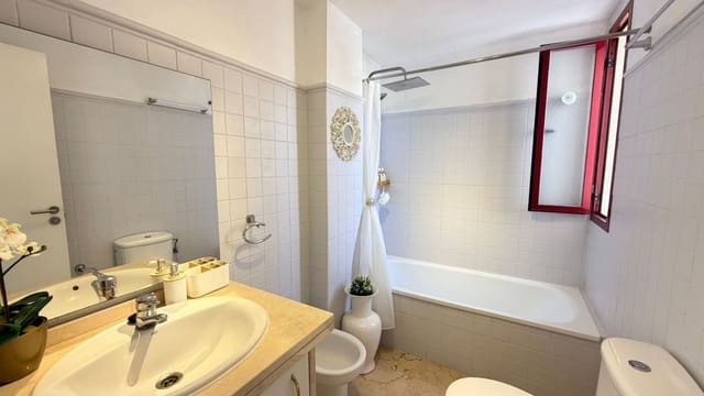 2 Zimmer Apartment zu verkaufen in Bahia de Casares, Casares mit Garage - 269.000 € (Ref: 9561369)