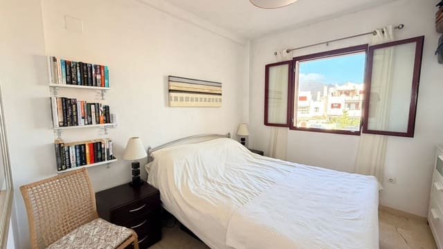 2 Zimmer Apartment zu verkaufen in Bahia de Casares, Casares mit Garage - 269.000 € (Ref: 9561369)