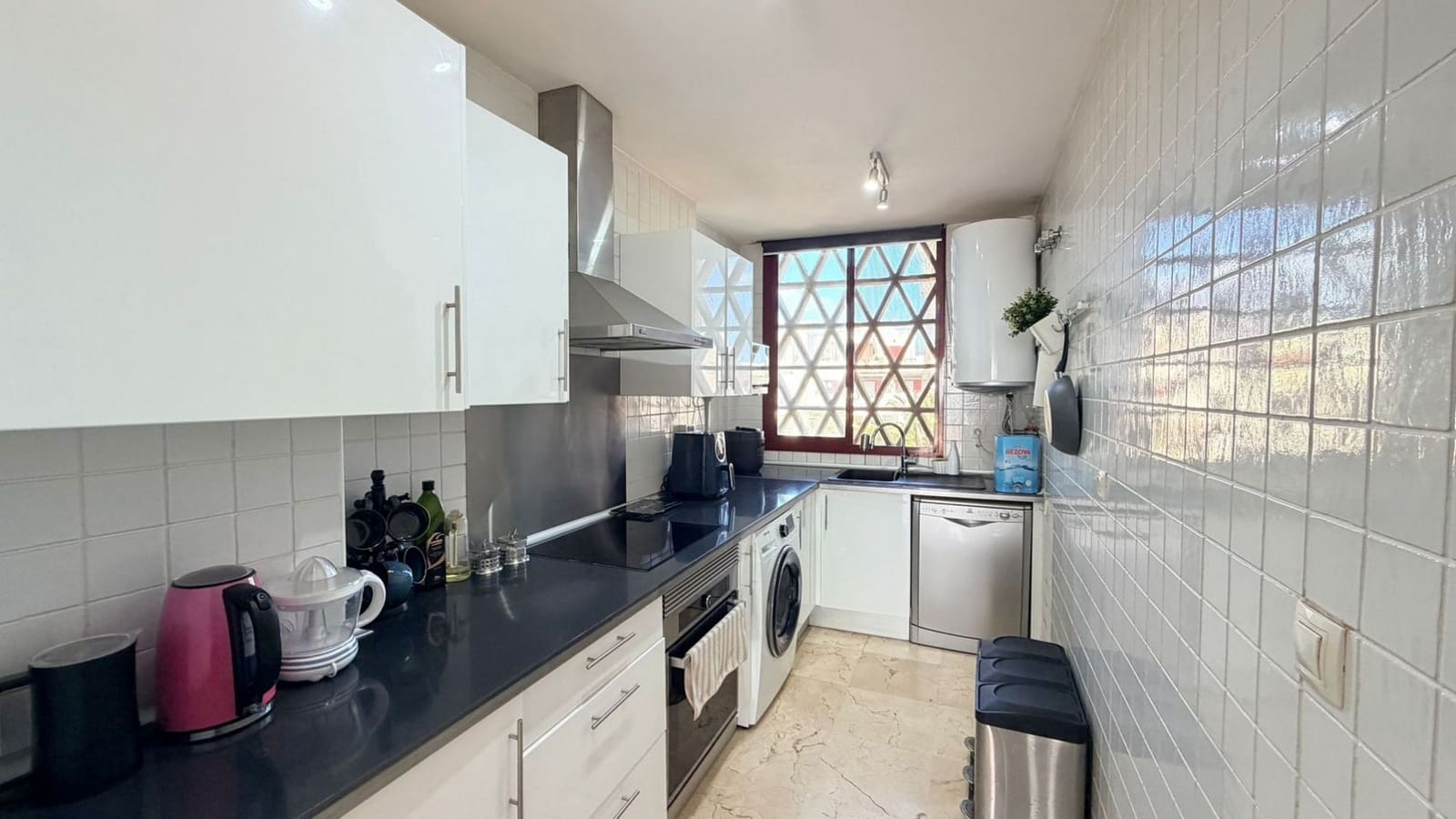 2 Zimmer Apartment zu verkaufen in Bahia de Casares mit Garage - 269.000 € (Ref: 9561369)