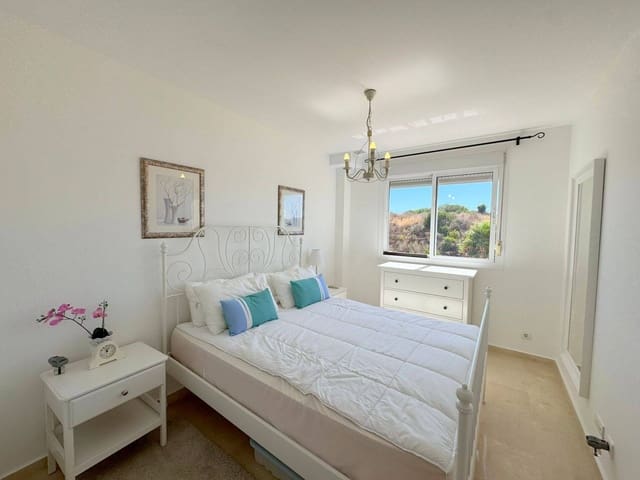 3 slaapkamer Penthouse te koop in La Duquesa / Puerto de la Duquesa, Manilva met garage - € 340.000 (Ref: 9622331)