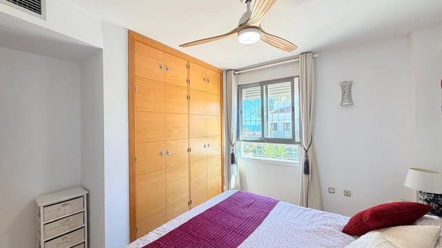 Apartamento de 2 habitaciones en La Duquesa / Puerto de la Duquesa, Manilva en venta - 349.950 € (Ref: 9627284)
